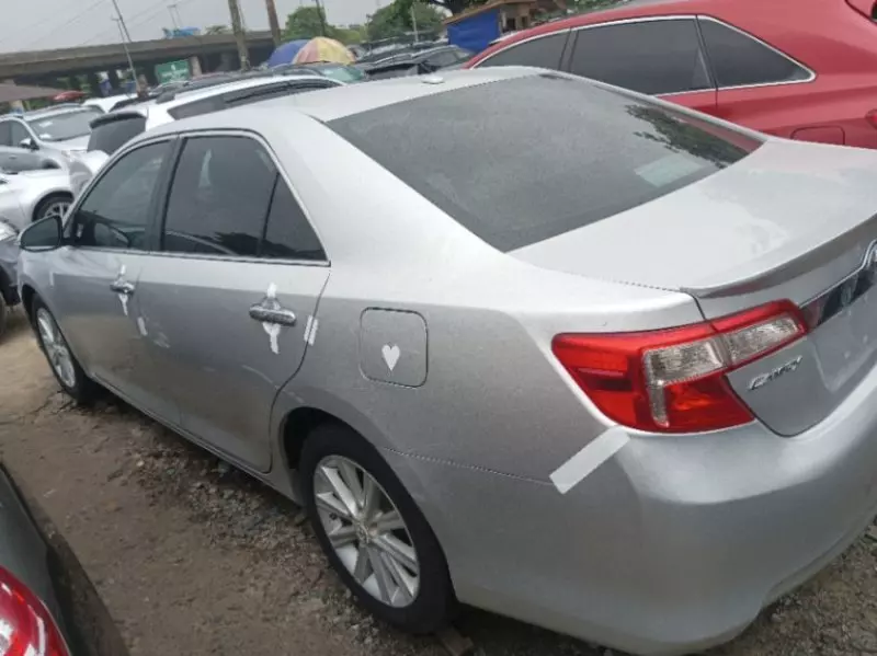 Toyota Camry   - 2012
