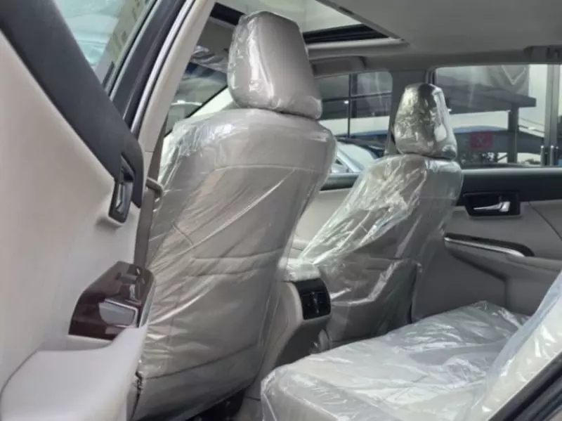 Toyota Camry   - 2012