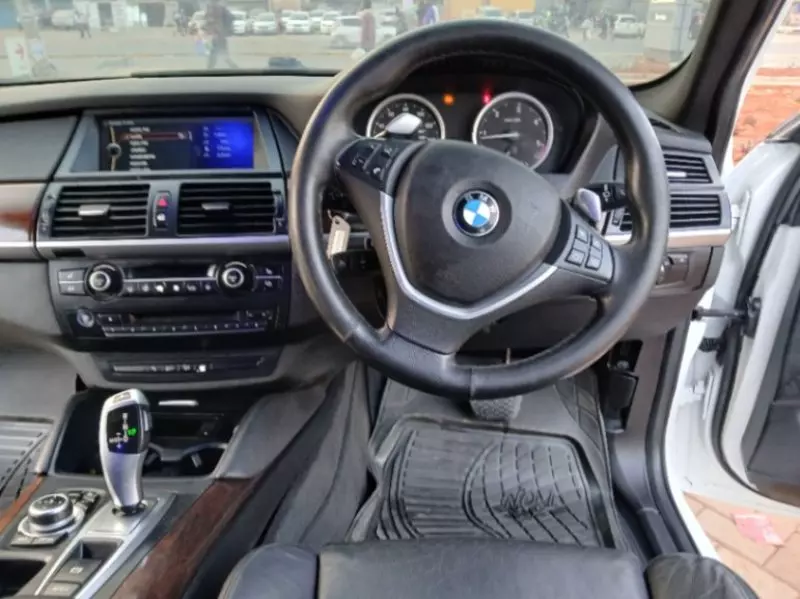 BMW X6   - 2011