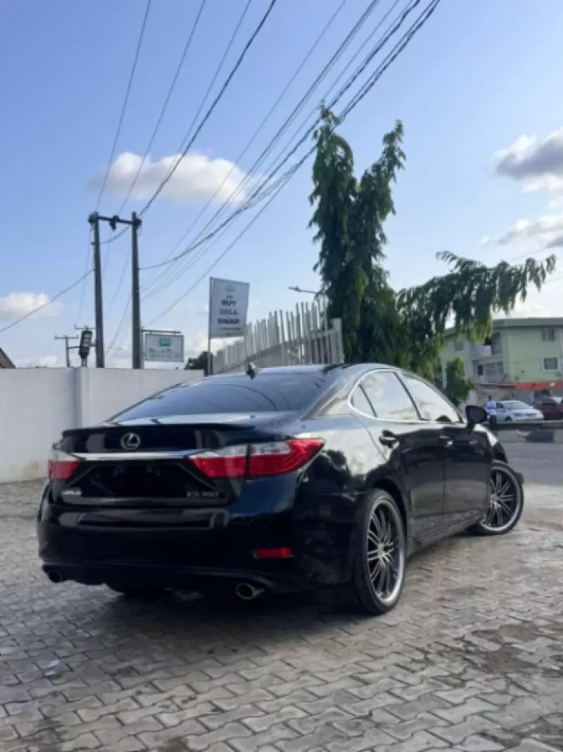 Lexus ES 350   - 2014