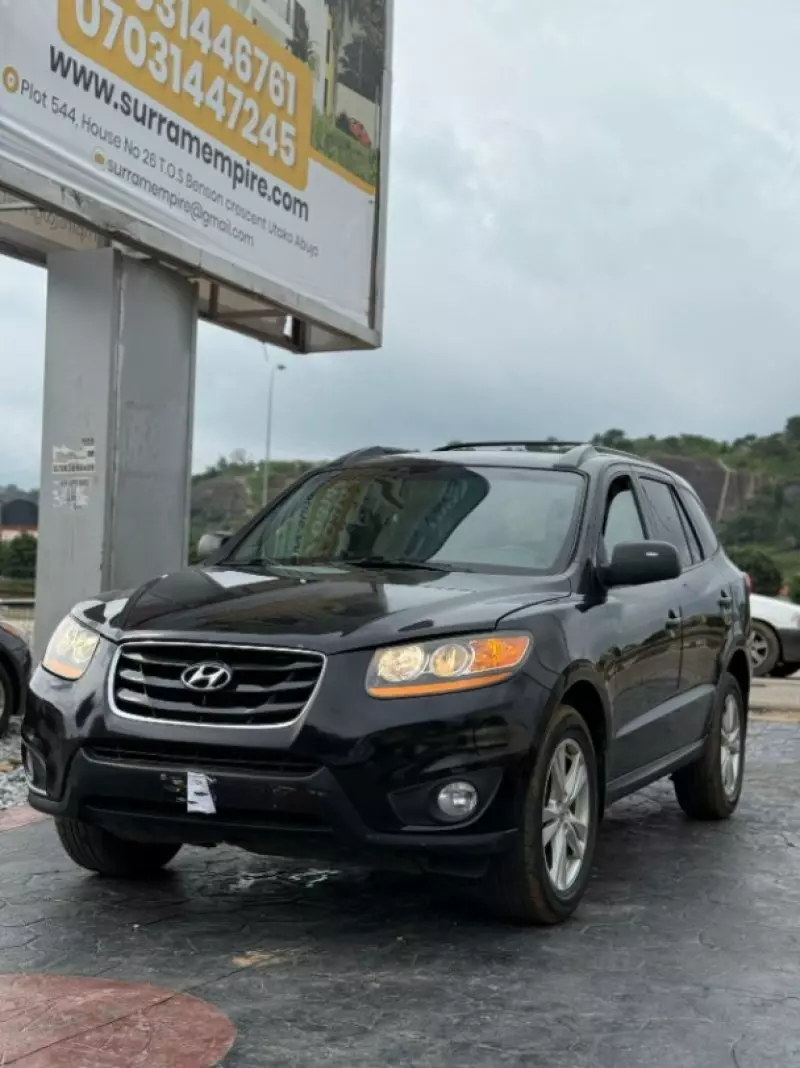 Hyundai Santa Fe - 2011