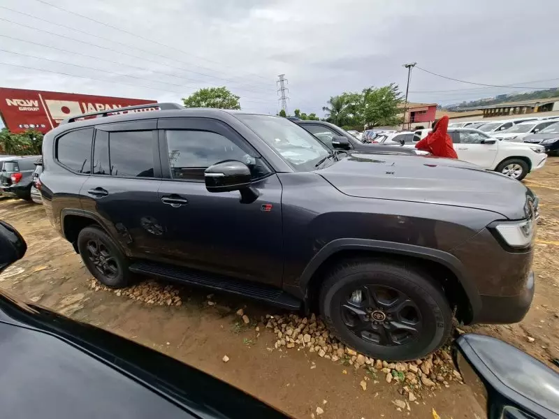 TOYOTA LANDCRUISER GR-S   - 2022