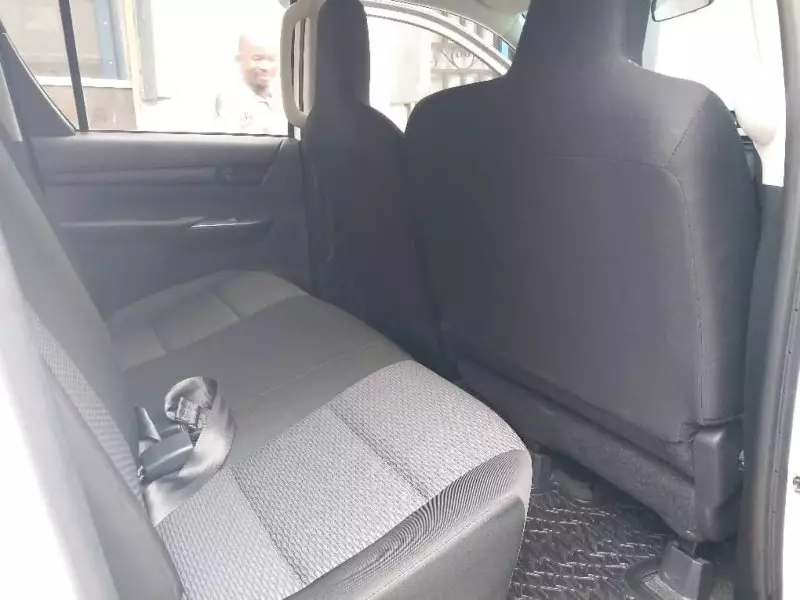 Toyota Hilux   - 2023