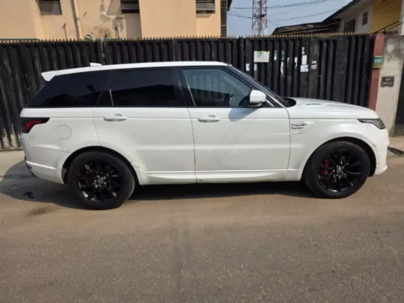 Land Rover Range Rover Sport   - 2018