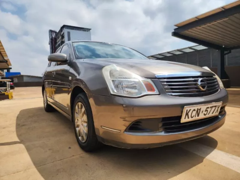 Nissan Bluebird   - 2010