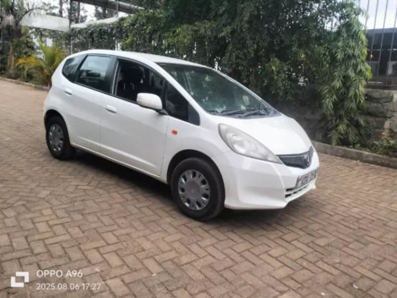 Honda Fit   - 2014