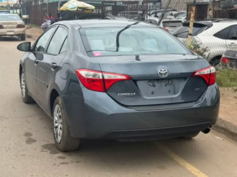 Toyota Corolla   - 2015