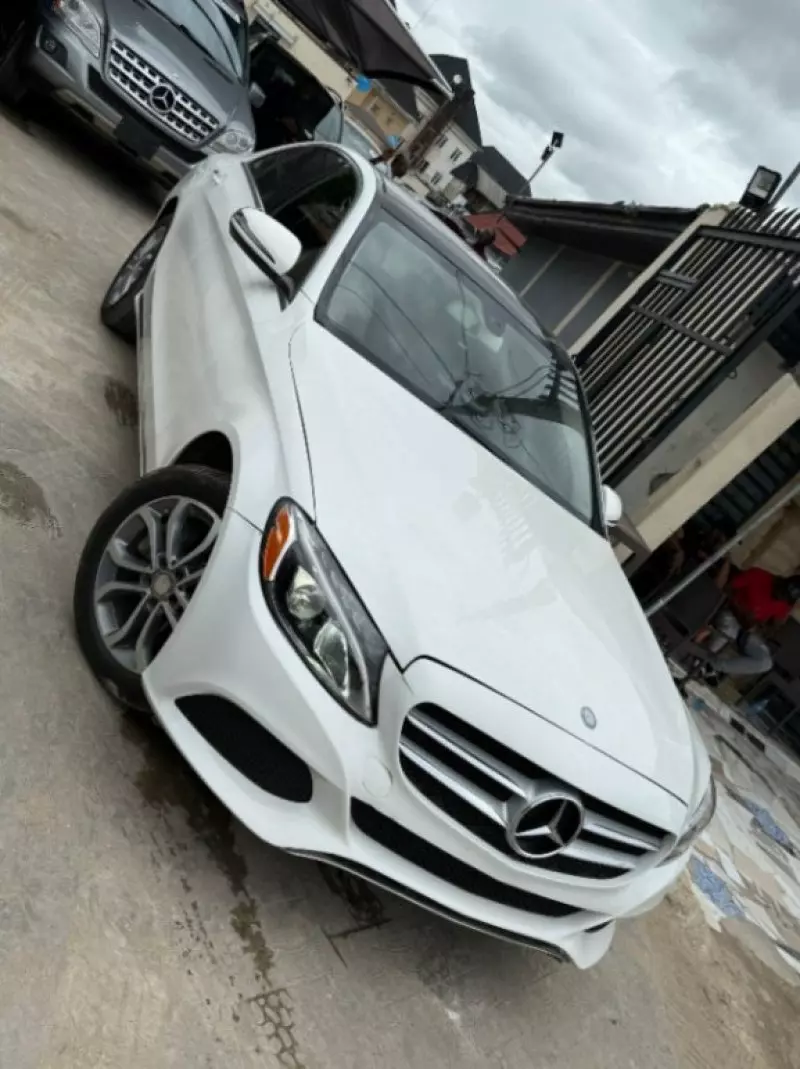 Mercedes-Benz C 300   - 2016