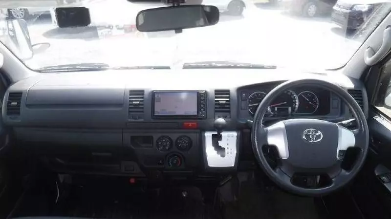 Toyota Hiace   - 2019