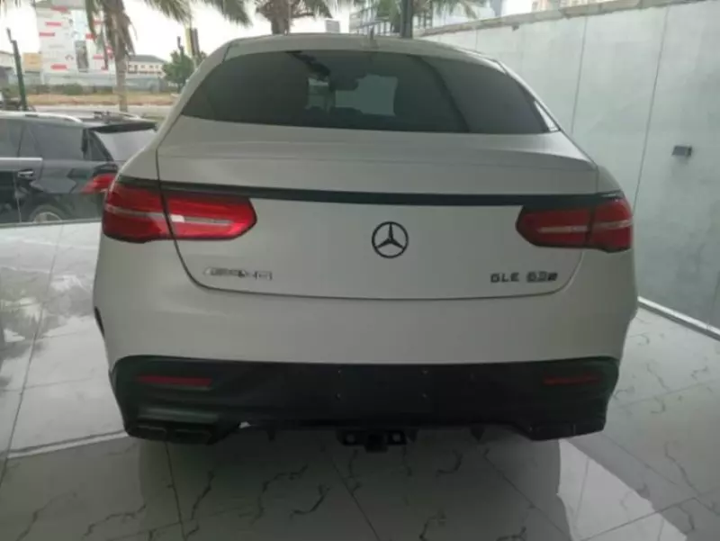 Mercedes-Benz GLE 63 AMG   - 2016