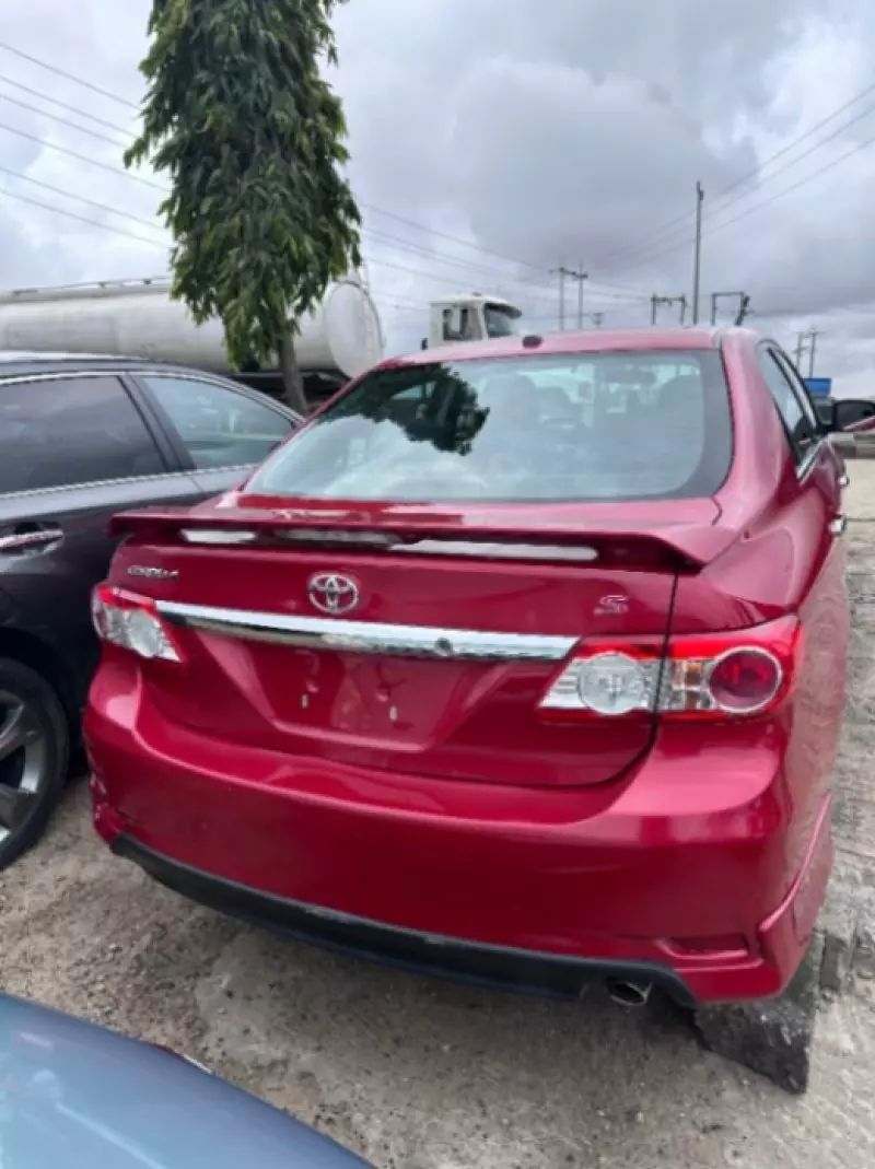 Toyota Corolla Sport   - 2013