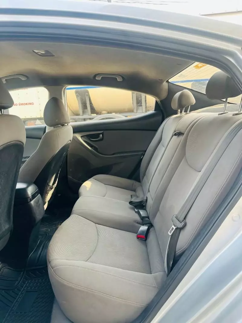Hyundai Elantra   - 2014