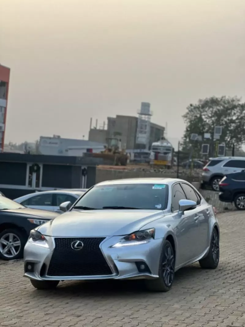 Lexus IS 250