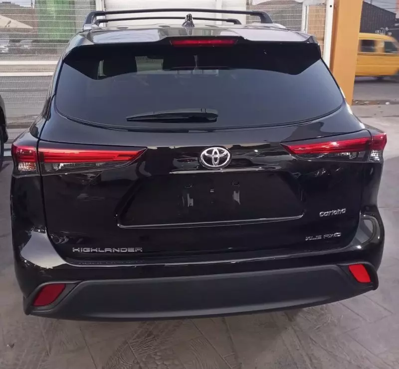 Toyota Highlander   - 2022