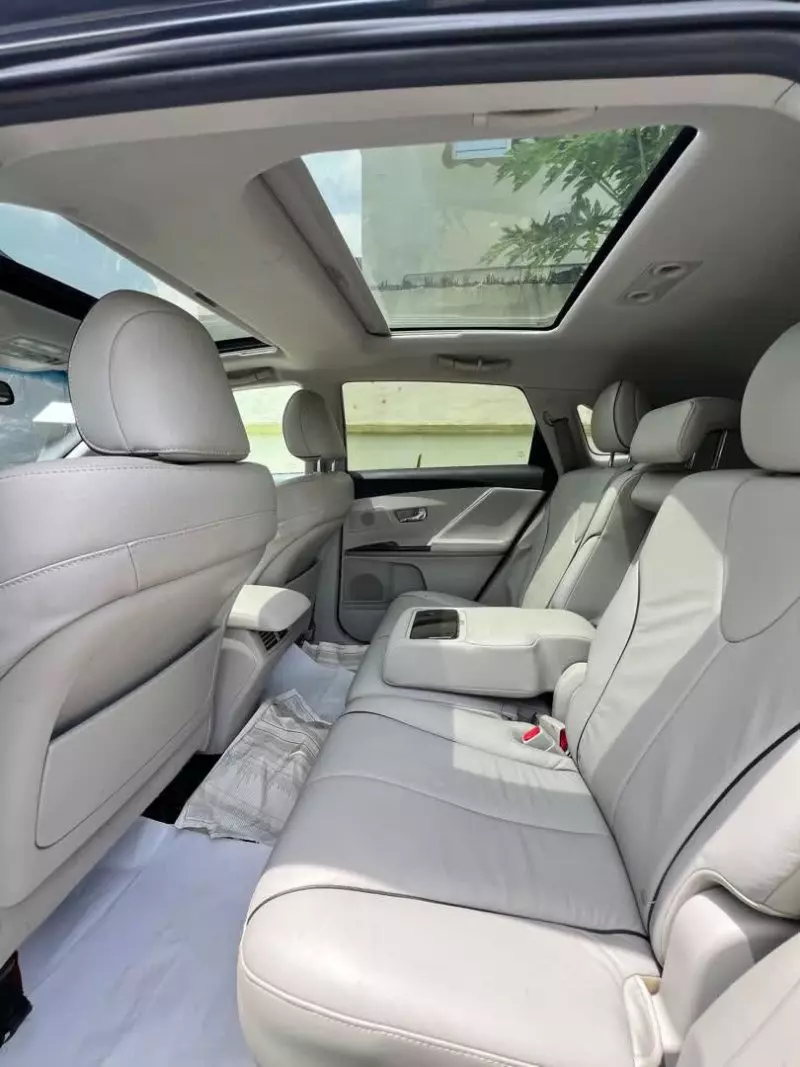 Toyota Venza   - 2013