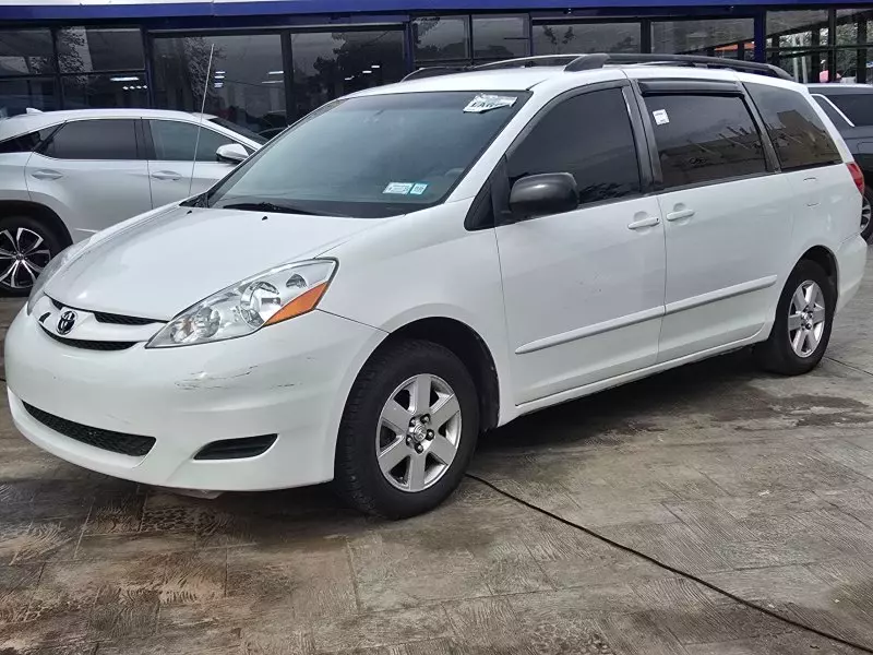 Toyota Sienna   - 2008