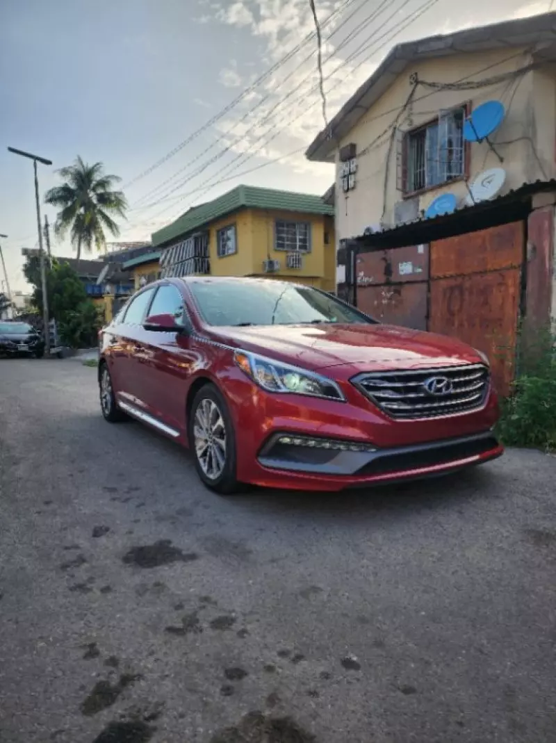 Hyundai Sonata   - 2015