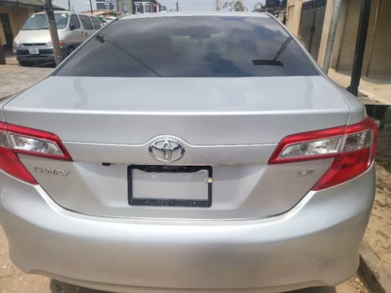 Toyota Camry   - 2013