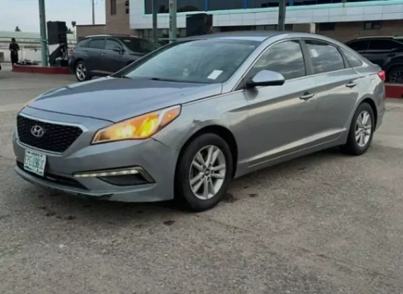 Hyundai Sonata   - 2015