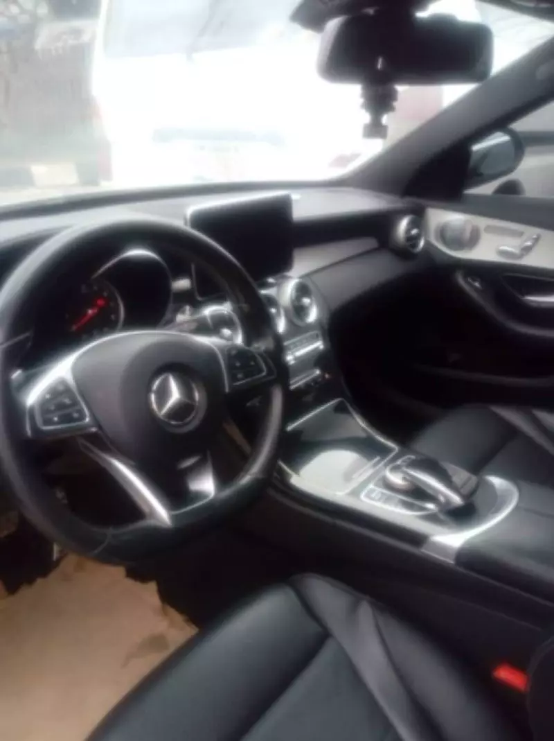 Mercedes-Benz C 300   - 2015