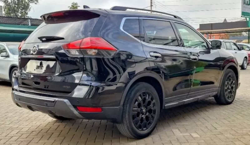 Nissan X-Trail   - 2018