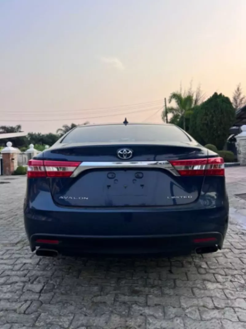 Toyota Avalon