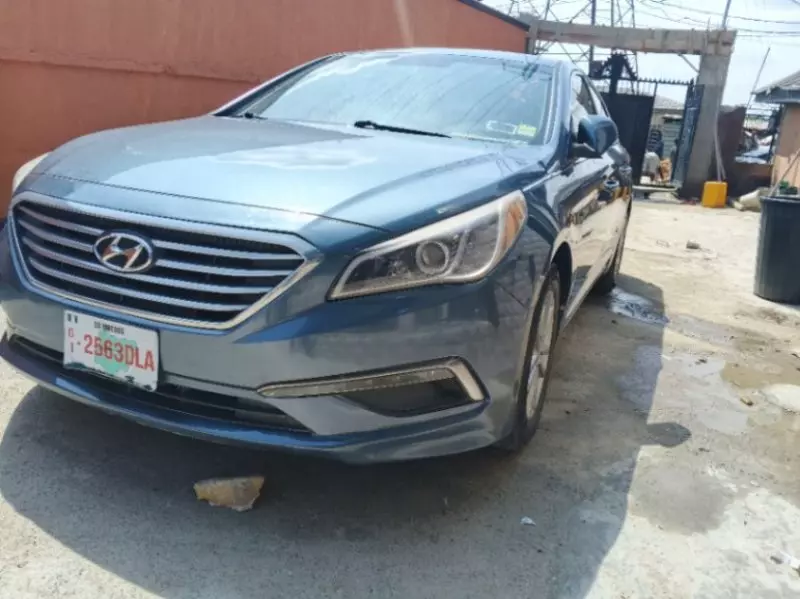 Hyundai Sonata   - 2015