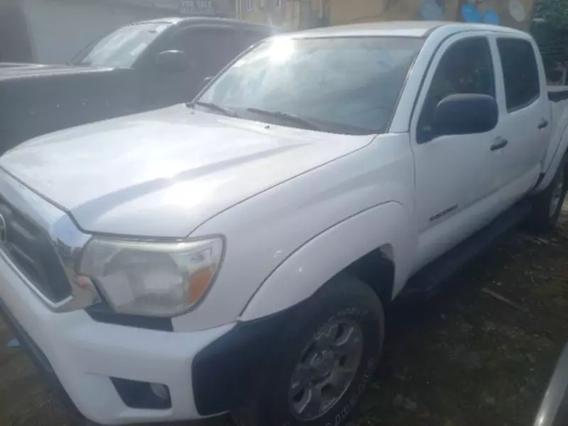 Toyota Tacoma   - 2013