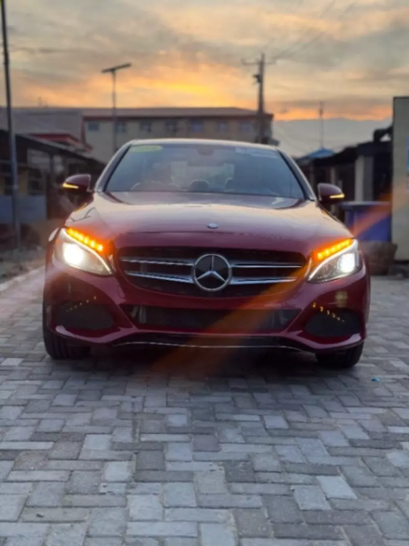 Mercedes-Benz C 300   - 2018