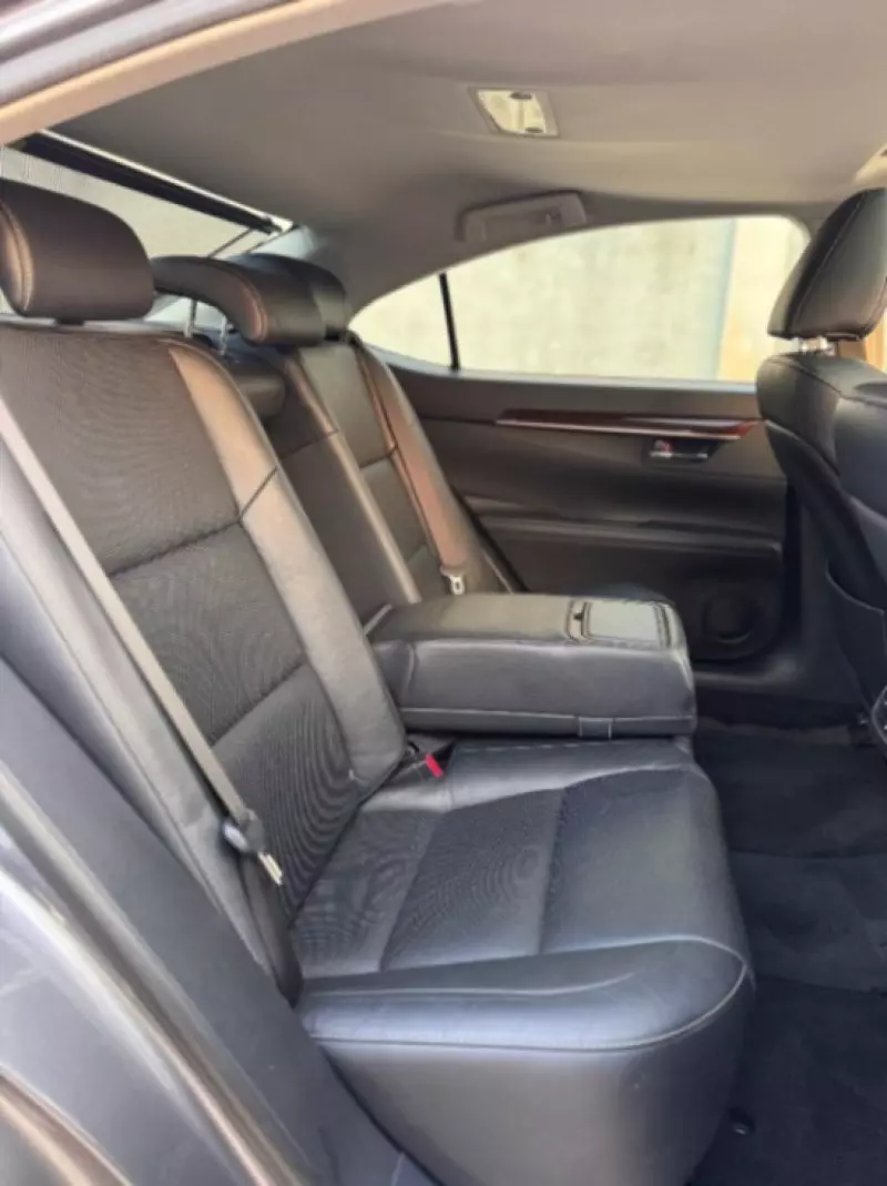 Lexus ES 350   - 2013