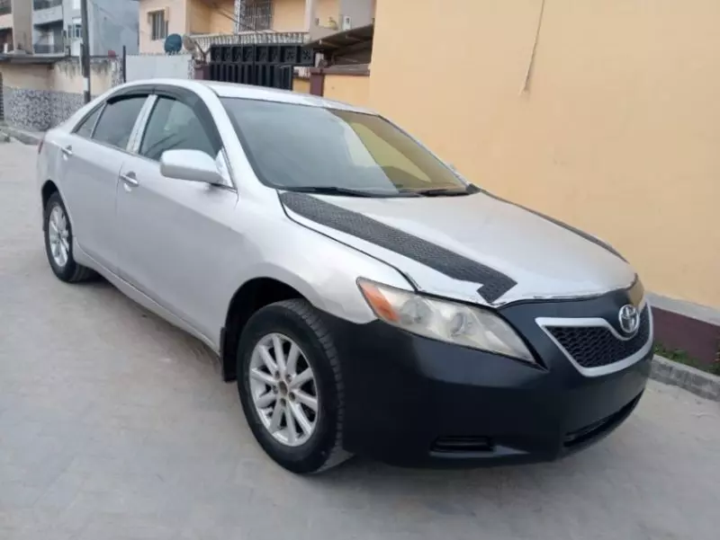 Toyota Camry   - 2008
