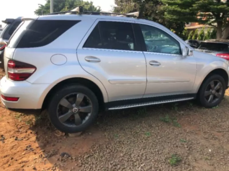 Mercedes-Benz ML 350   - 2011