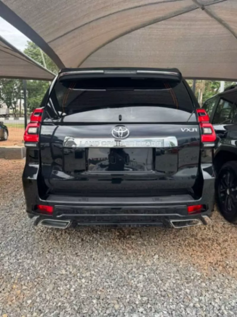 Toyota Land Cruiser Prado   - 2023