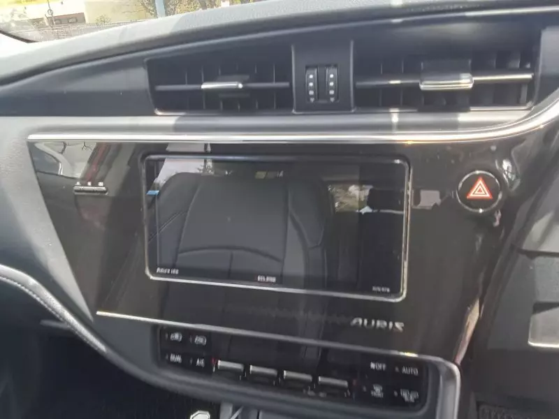 Toyota Auris   - 2017