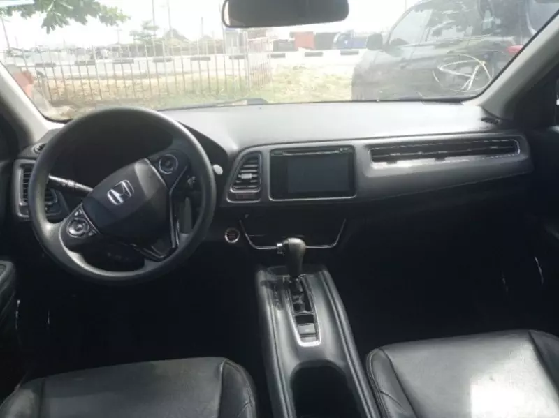Honda HR-V   - 2016