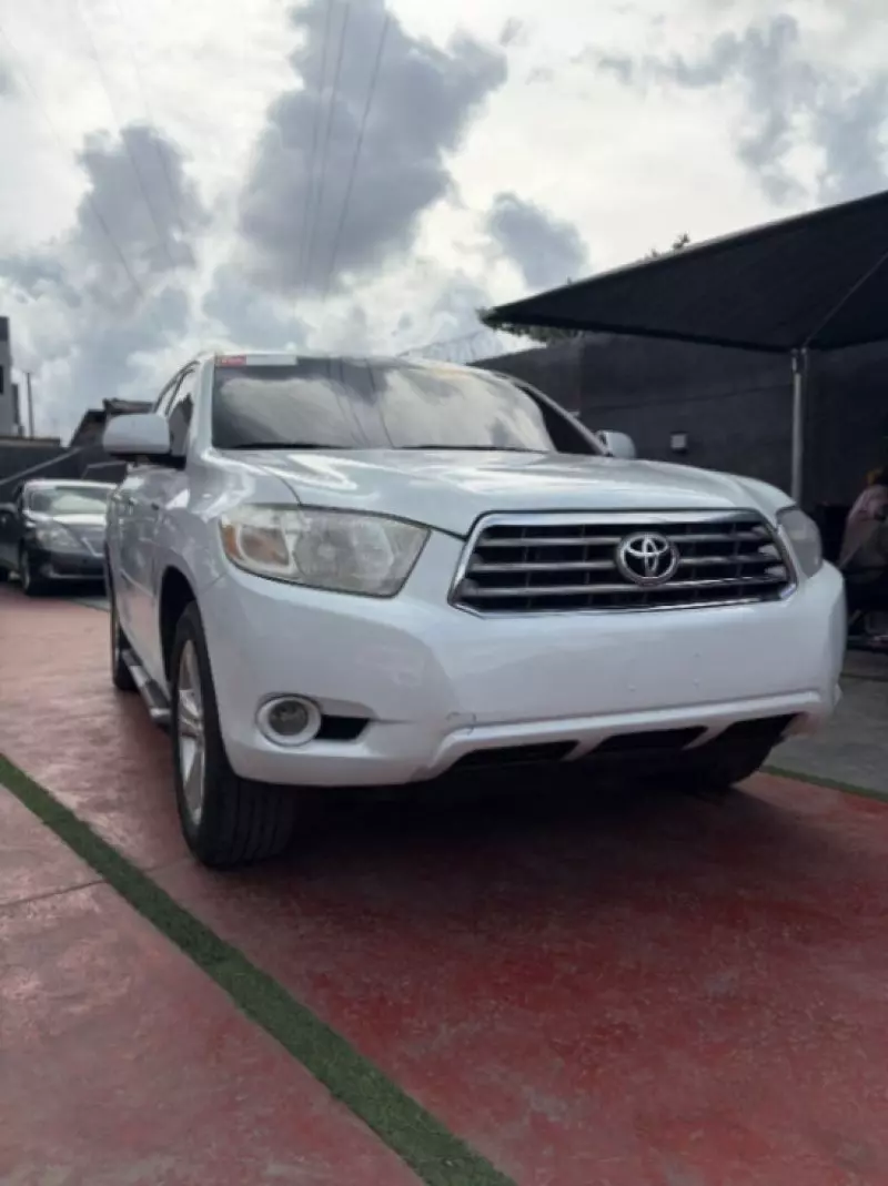 Toyota Highlander   - 2009