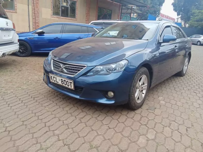 Toyota Mark X   - 2010