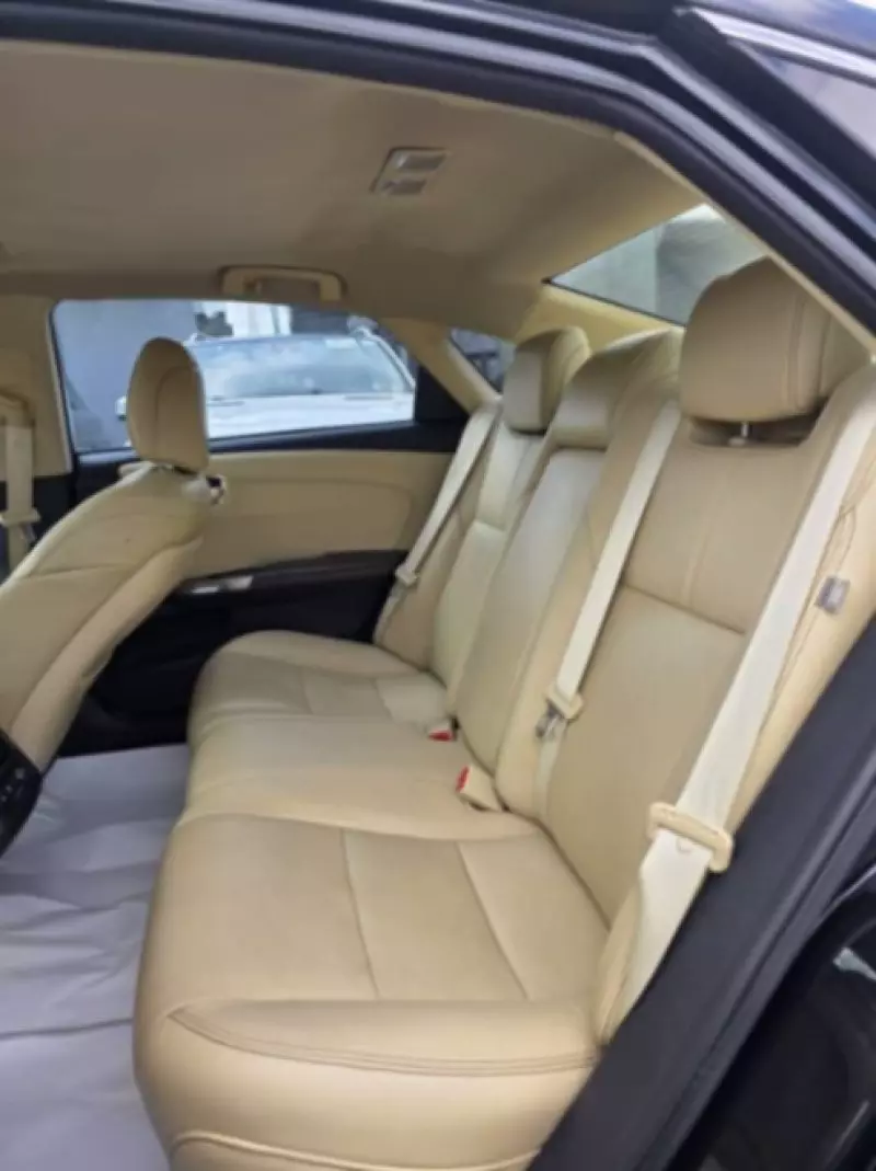 Toyota Avalon   - 2014