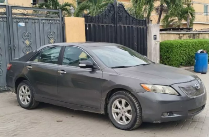 Toyota Camry   - 2007