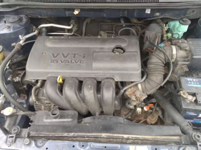 Toyota corolla   - 2004