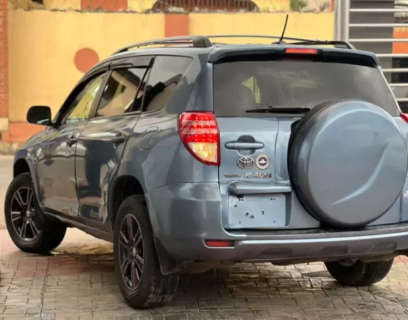 Toyota RAV 4   - 2009