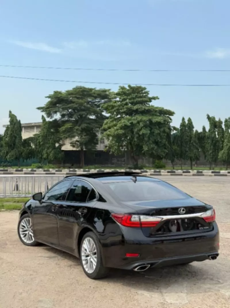 Lexus ES 350   - 2016