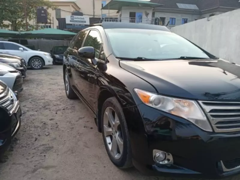 Toyota Venza   - 2010