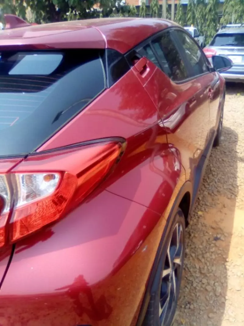 Toyota C-HR   - 2018
