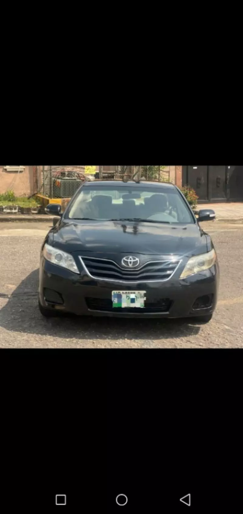 Toyota Camry   - 2010