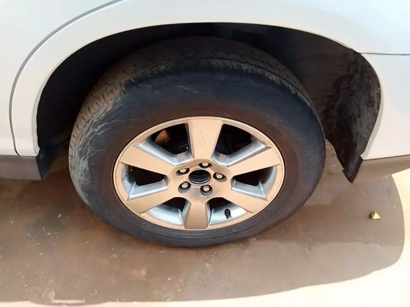 Toyota Premio    - 2012