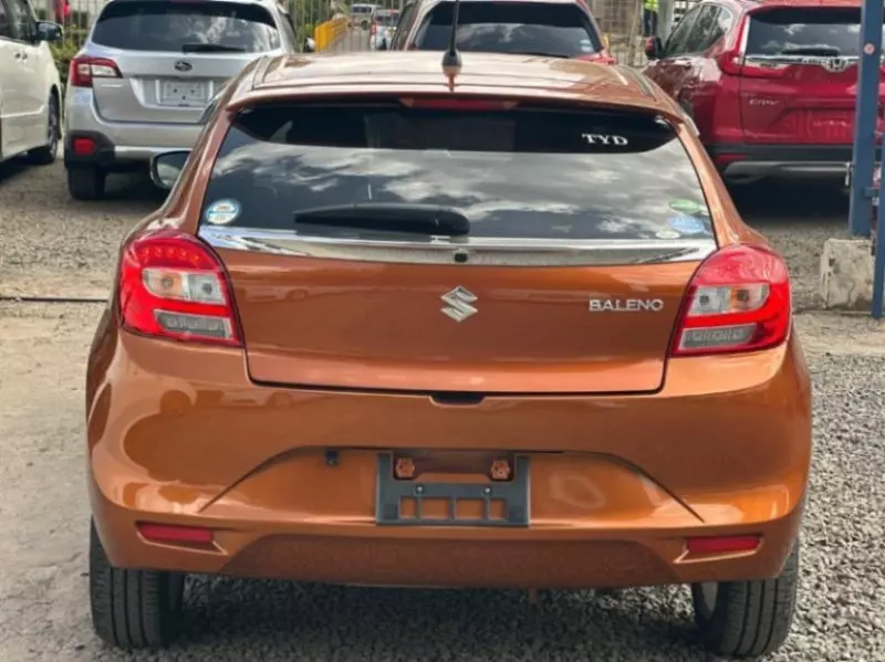 SUZUKI Baleno GLX - 2020