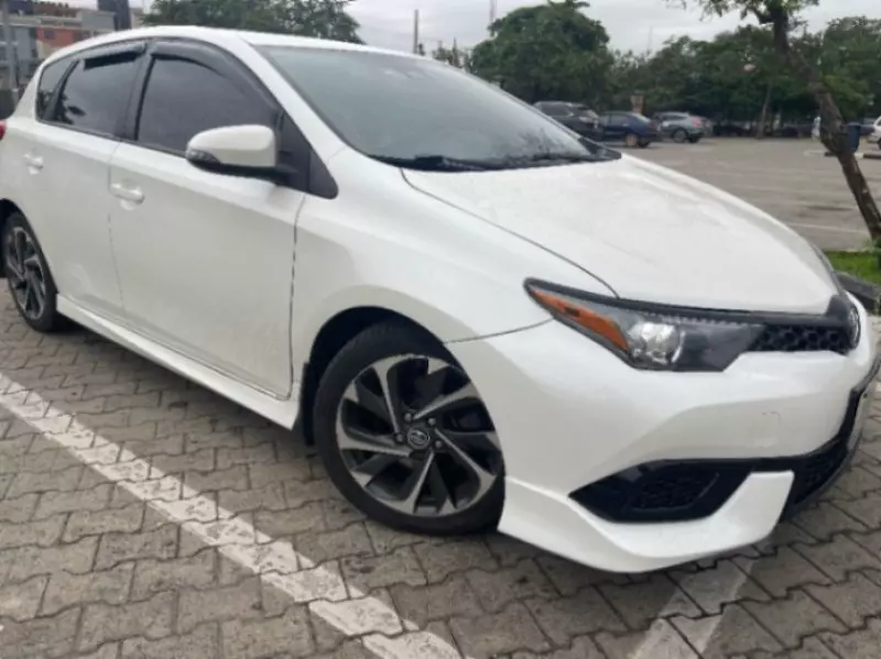 Toyota Corolla   - 2018