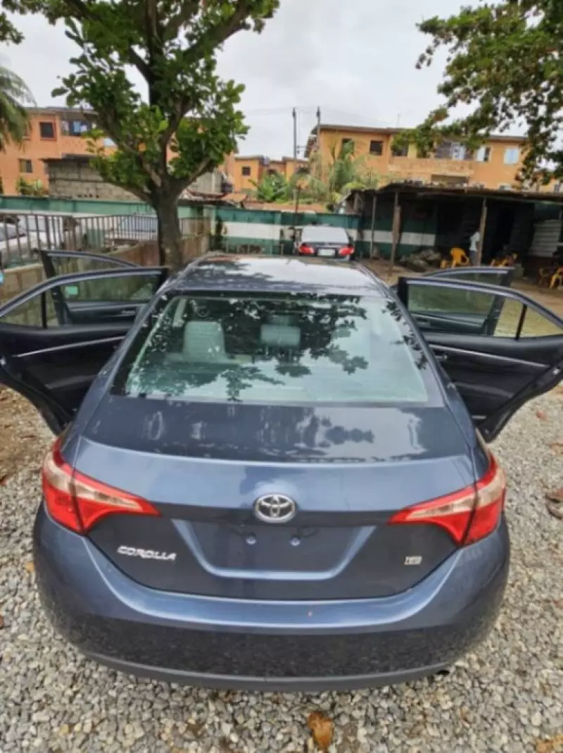 Toyota Corolla   - 2013
