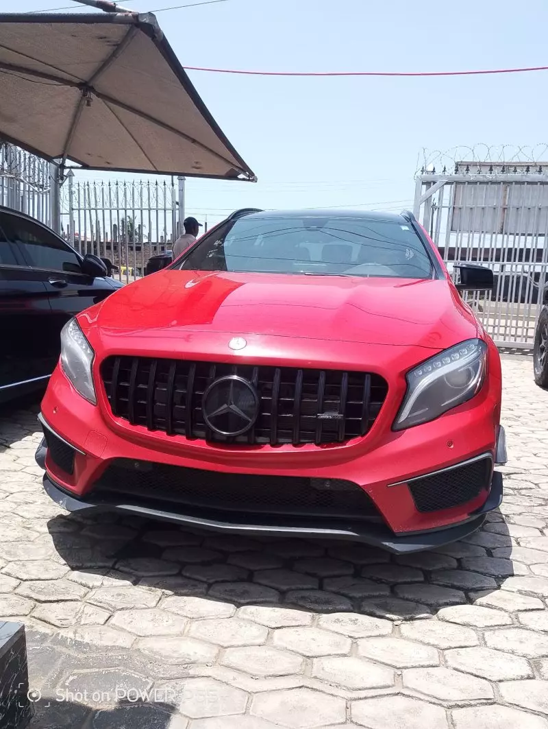 Mercedes-Benz GLA 45 AMG   - 2017